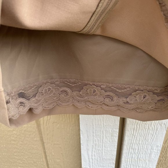 Trina Turk Cut-Out Shift Silver Dress Style # 178308 Tan Camel Women’s Size 12 - Picture 6 of 12